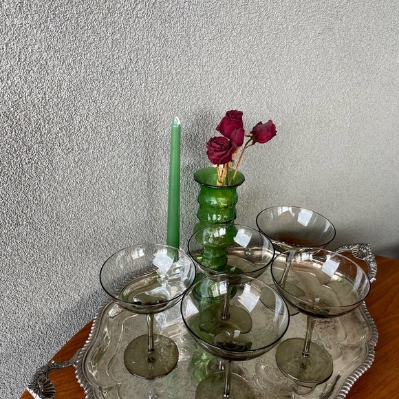 5 smoked glass champagne coupe, mid century barware, champagne glasses, MCM Gift - Picture 5 of 12